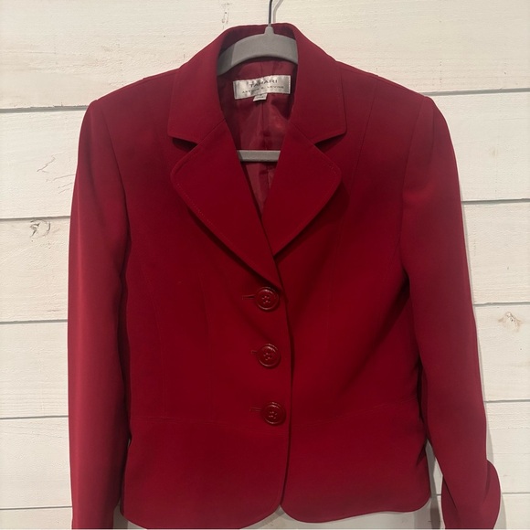 Tahari Arthur S. Levine Red Women's Jacket size 4. Great condition! - Picture 11 of 14